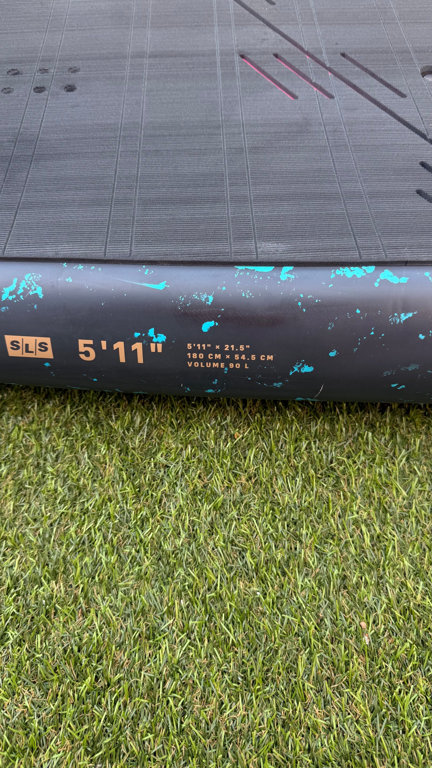 Duotone Skybrid 5'11" 90lt