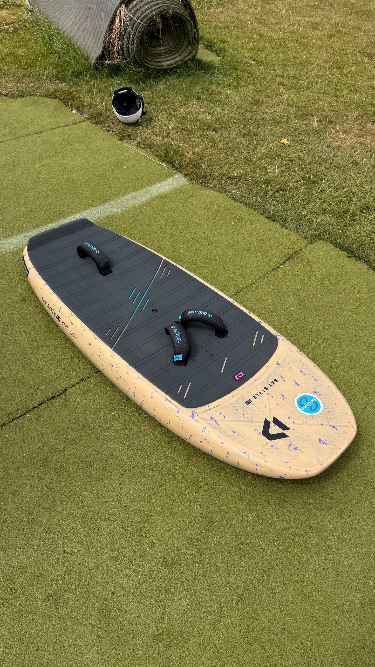 Duotone Sky Style 5’2” 85lt