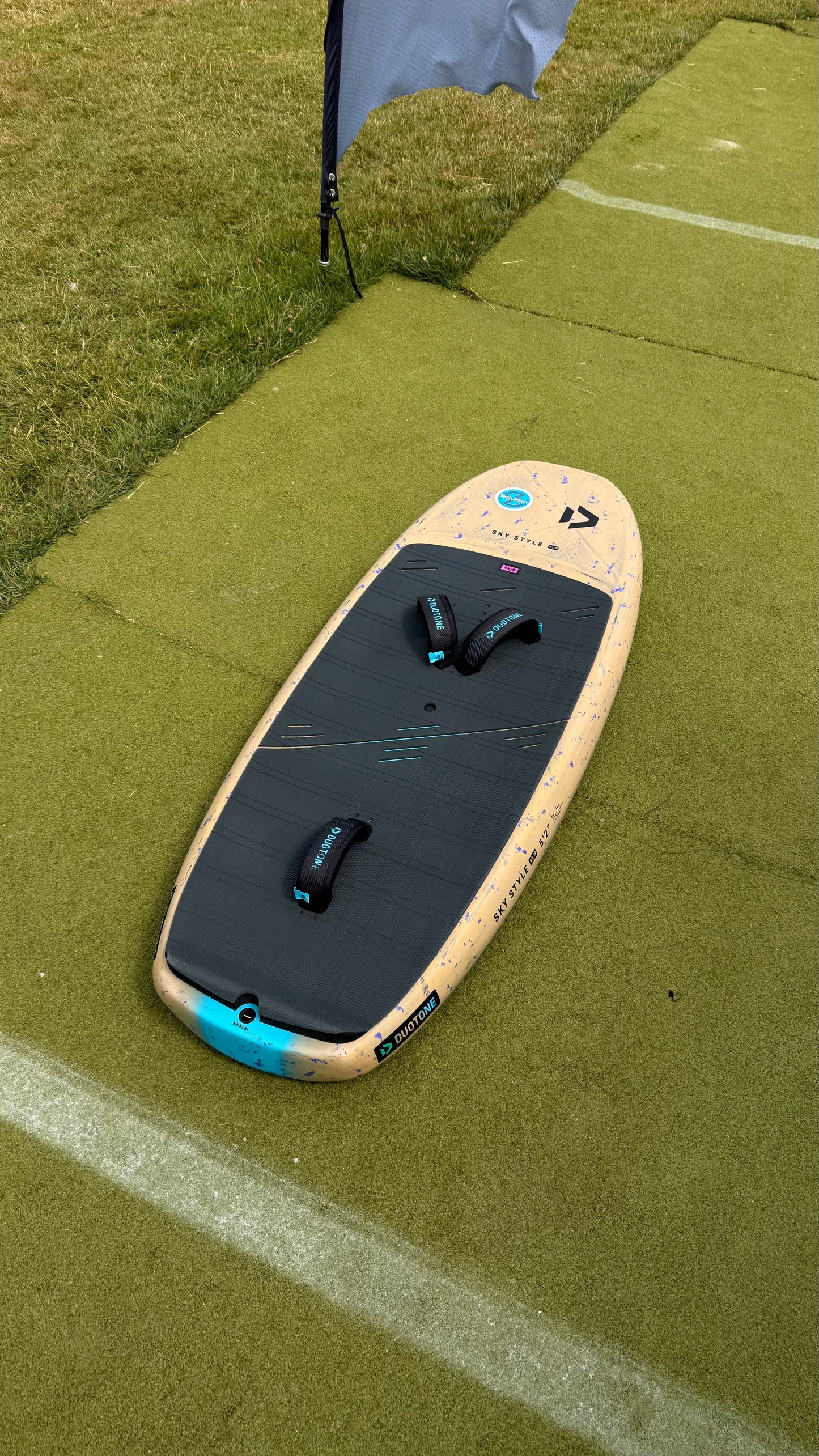 Duotone Sky Style 5’2” 85lt